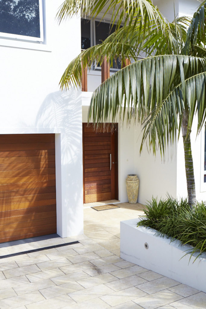 Front of contemporary house in Bronte | Think Outside Gardens